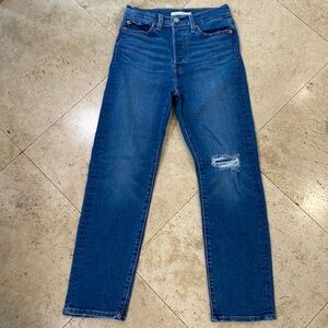 Levi Wedgie Straight 27W x 28L